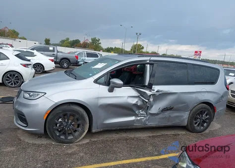 2021 Chrysler Pacifica Touring L z USA, uszkodzony, nr VIN 2C4RC1BG6MR559806